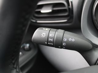 Mazda 2 Hybrid