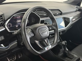 Audi RSQ3