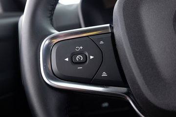Volvo EX40