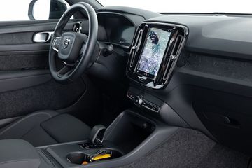 Volvo EX40