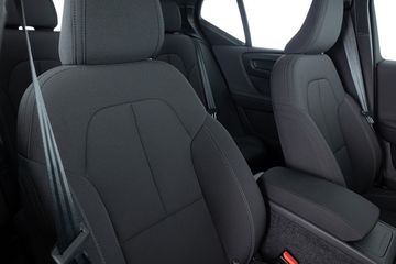 Volvo EX40