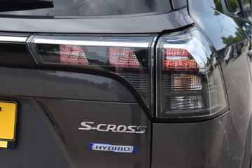Suzuki S-Cross