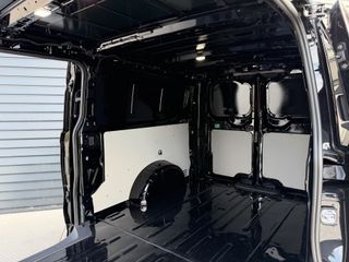 Ford E-Transit Custom