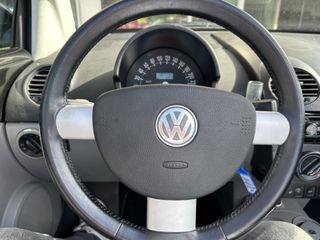 Volkswagen New Beetle