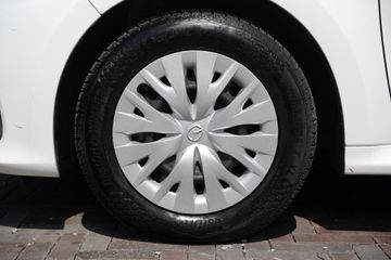 Mazda 2 Hybrid