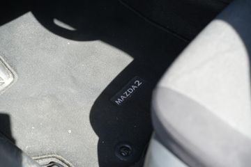 Mazda 2 Hybrid