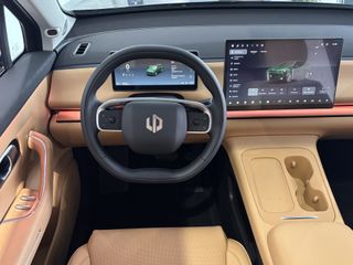 Leapmotor C10
