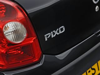 Nissan Pixo