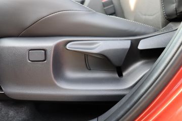 Toyota C-HR+