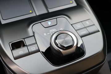 Toyota C-HR+