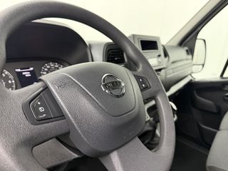 Nissan Interstar