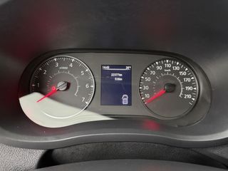 Nissan Interstar