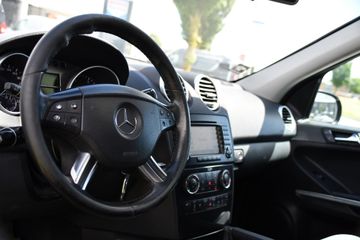 Mercedes-Benz M-Klasse