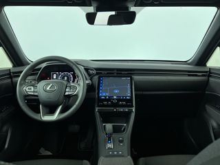 Lexus LBX