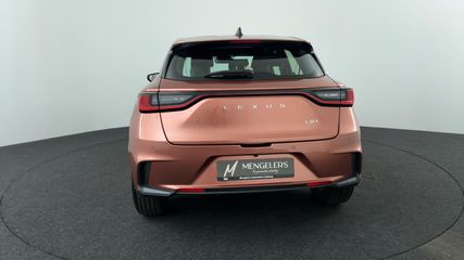 Lexus LBX