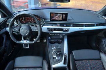 Audi RS4