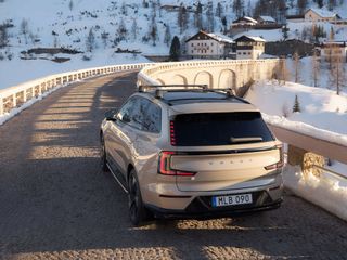 Volvo EX90