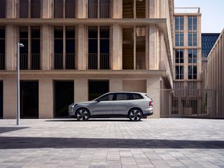 Volvo EX90
