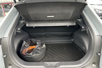 Toyota C-HR+