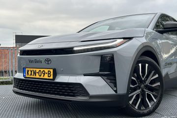 Toyota C-HR+