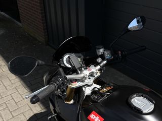 Aprilia Tuono V4