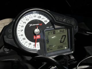 Aprilia Tuono V4