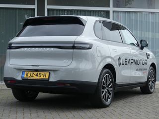 Leapmotor B10