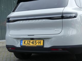 Leapmotor B10