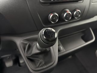 Nissan Interstar