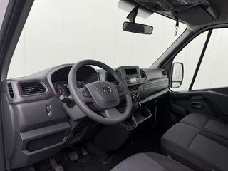 Nissan Interstar