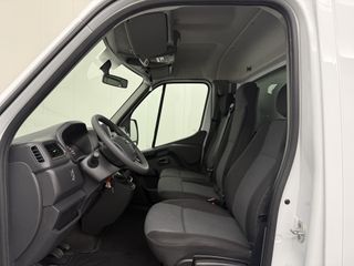 Nissan Interstar
