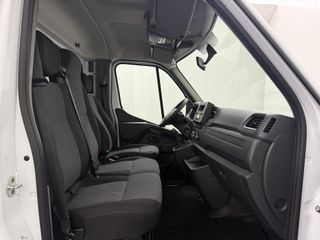 Nissan Interstar