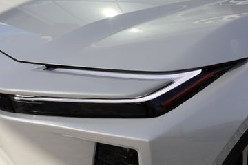 Toyota C-HR+