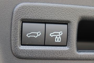 Toyota C-HR+