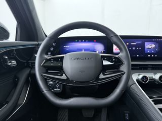 Omoda 9 SHS