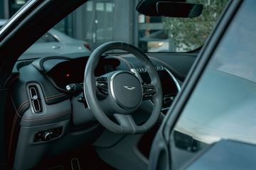 Aston Martin DBX