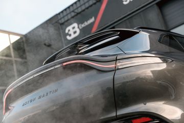 Aston Martin DBX