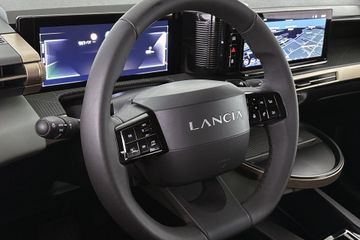 Lancia Ypsilon