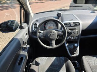 Opel Agila