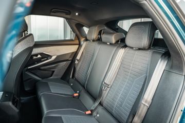Peugeot e-3008