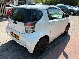 Toyota iQ