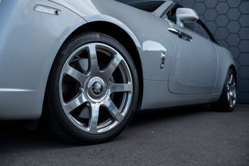 Rolls-Royce Dawn
