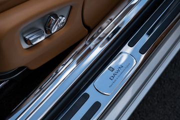 Rolls-Royce Dawn