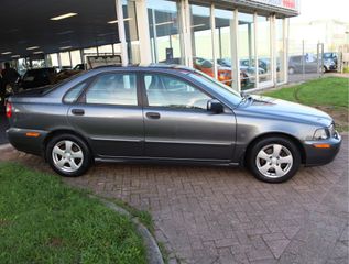 Volvo S40