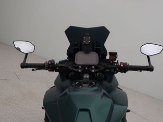BMW M 1000 XR