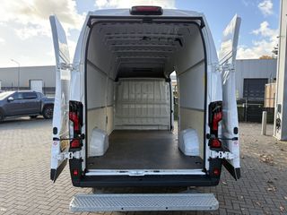 Opel Movano-e
