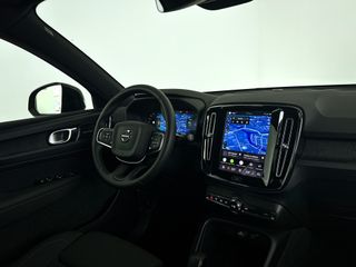 Volvo EX40