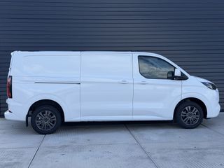 Ford E-Transit Custom