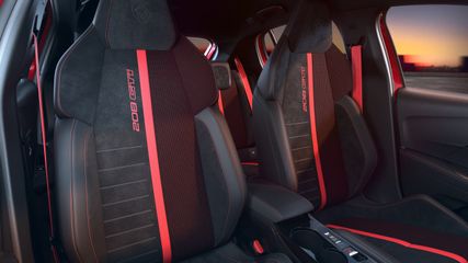 Peugeot e-208