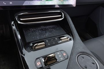 Lotus Eletre